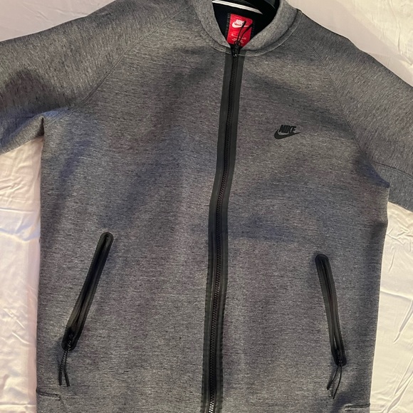 XL Nike Grey Light weight jacket - Picture 2 of 6